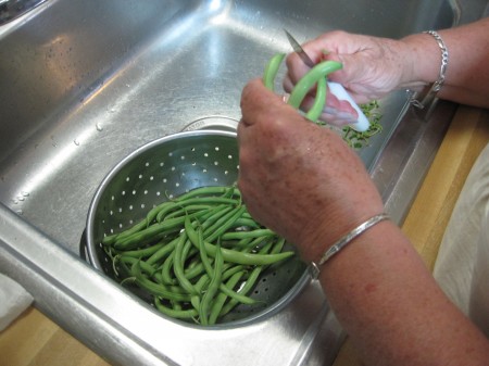 trimming green beans