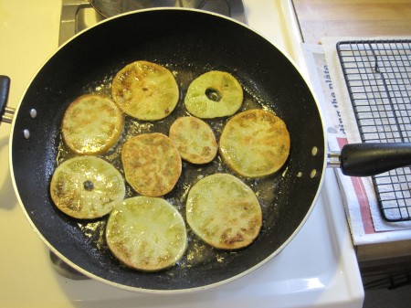 frying green tomatoes