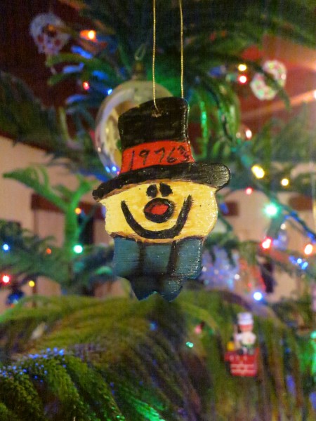 1976 painted wooden ornament