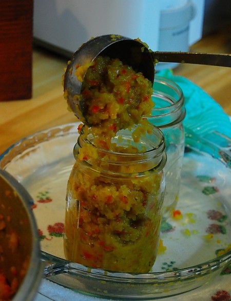 relish into jars